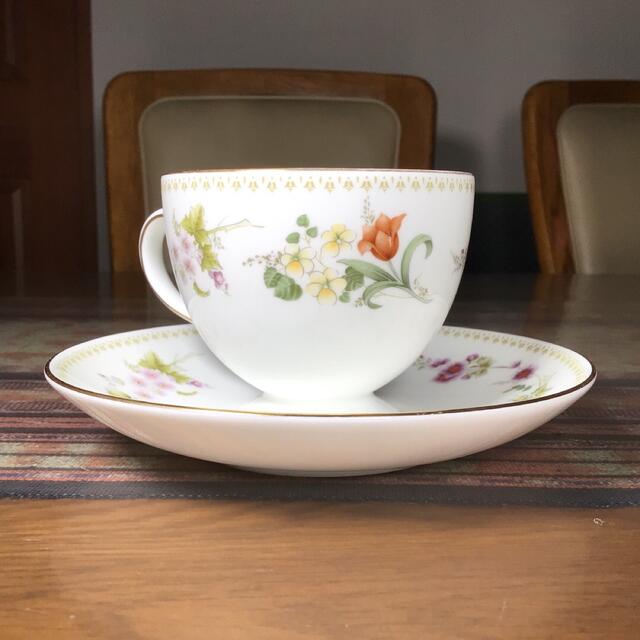 WEDGWOOD(ウェッジウッド)のWEDGWOOD 『MIRABELLE』　カップ&ソーサー　2 インテリア/住まい/日用品のキッチン/食器(食器)の商品写真