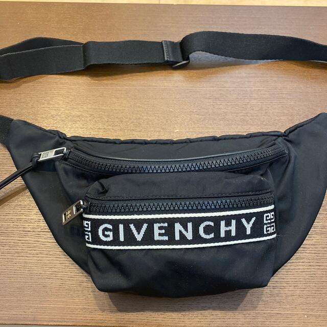 GIVENCHY ジバンシィ ボディバッグ - ボディーバッグ