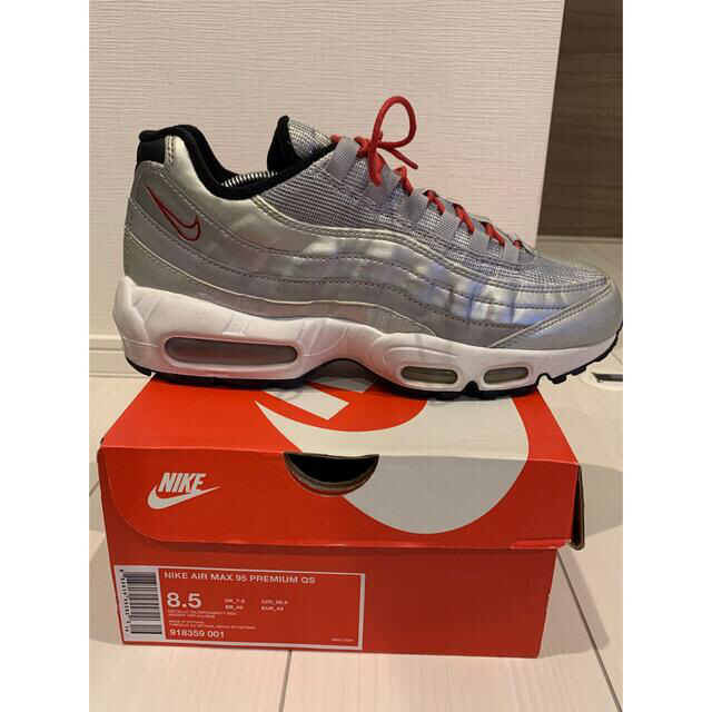 NIKE(ナイキ)のNike Air Max 95 Metallic Silver メンズの靴/シューズ(スニーカー)の商品写真