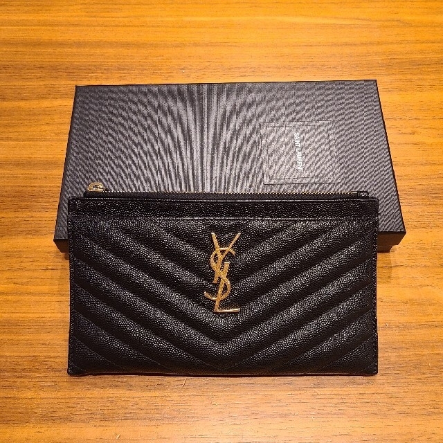 Saint Laurent(サンローラン)のサンローラン　ミニクラッチ レディースのバッグ(クラッチバッグ)の商品写真