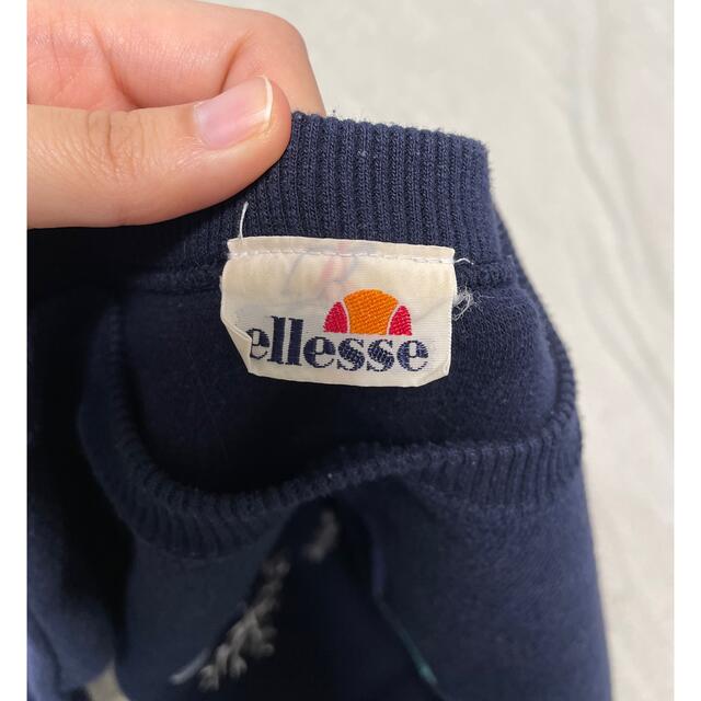 ellesse(エレッセ)のスウェット トレーナー　ellesse ヴィンテージ　刺繍　古着　used レディースのトップス(トレーナー/スウェット)の商品写真