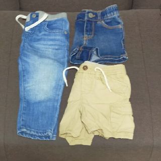 ベビーギャップ(babyGAP)の【美品】BabyGAP ボトムス3点セット　12〜18months(パンツ)