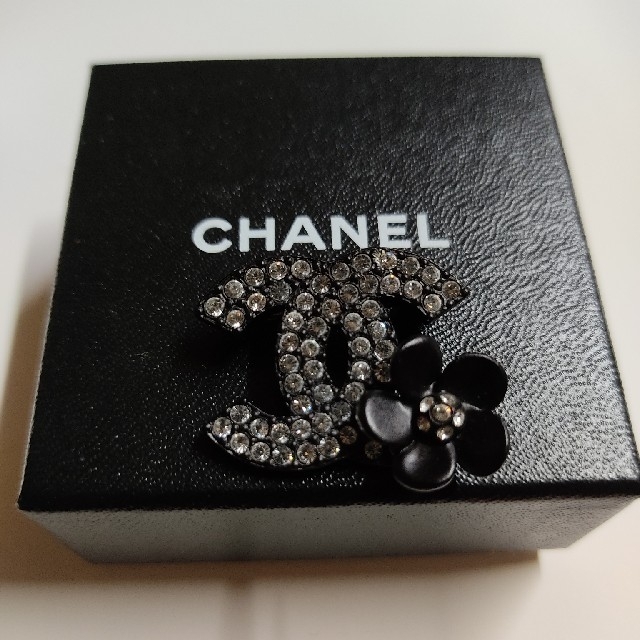 CHANEL ブローチ ココマーク カメリア ラインストーン