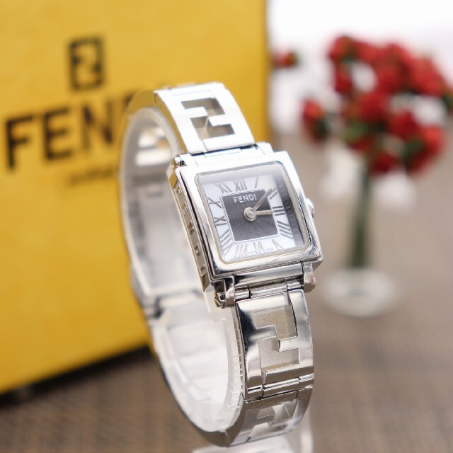 ファッショ FENDI クラシコ 人気モデルの通販 by kogura watch