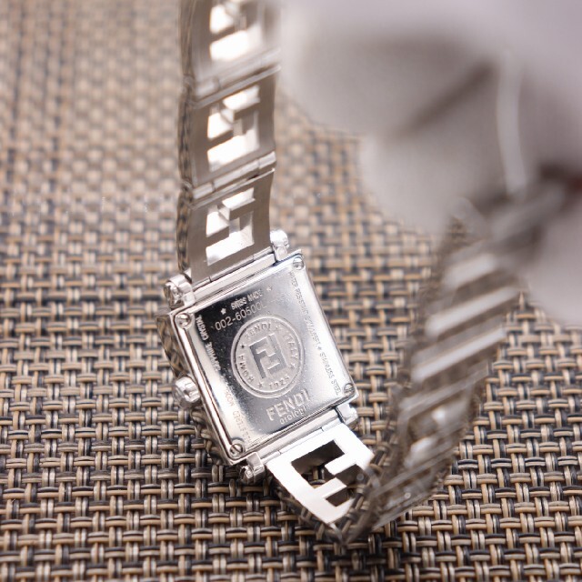 ファッショ FENDI クラシコ 人気モデルの通販 by kogura watch