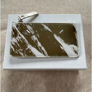 マルタンマルジェラ(Maison Martin Margiela)の新品 メゾン マルジェラ メタリック ペイント カードケース 小銭入れ  財布(コインケース/小銭入れ)