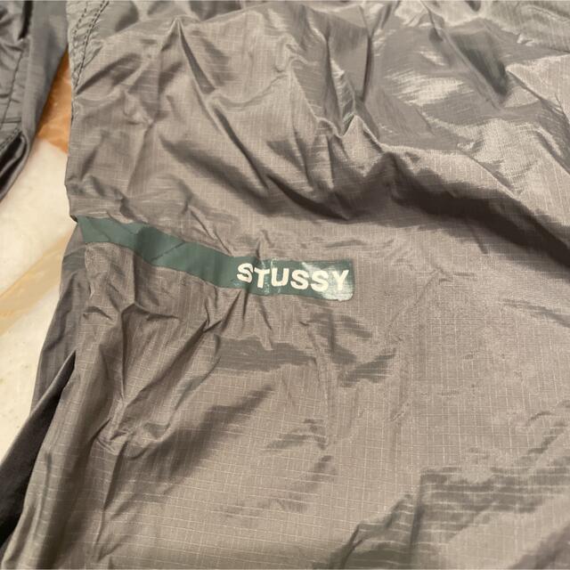 STUSSY(ステューシー)の【中古】ステューシーstussy ナイロンパンツ (メンズSサイズ) メンズのパンツ(ワークパンツ/カーゴパンツ)の商品写真