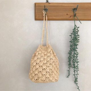 ハンドメイド エコアンダリヤ 2way巾着バッグ ショルダーバッグ ベージュ(バッグ)