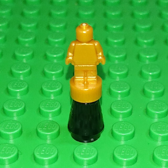 Lego(レゴ)の【新品】LEGO トロフィー《Ａ２》レゴ ミニフィグアイテム キッズ/ベビー/マタニティのおもちゃ(知育玩具)の商品写真