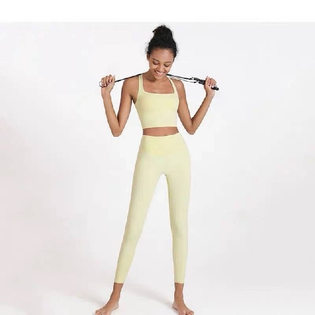 lululemon(ルルレモン)のGW前の値下げ　ルルレモン　セット【黒】 スポーツ/アウトドアのトレーニング/エクササイズ(ヨガ)の商品写真