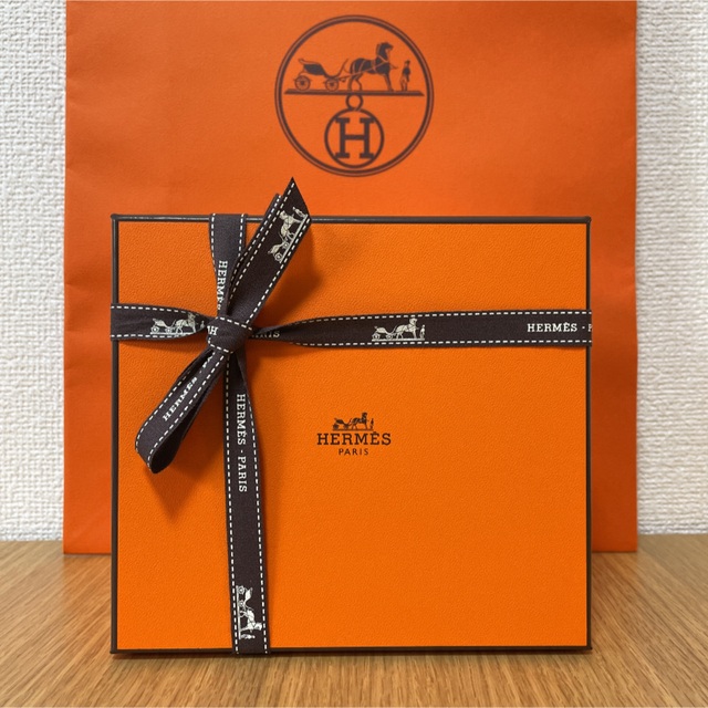 Hermes(エルメス)の【廃盤　新品 ギフト包装】エルメス ブルーダイユール マグカップ No.3 インテリア/住まい/日用品のキッチン/食器(食器)の商品写真