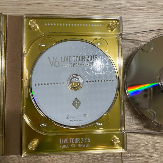 V6 LIVE TOUR 2015〜SINCE1995〜FOREVER- エンタメ/ホビーのDVD/ブルーレイ(ミュージック)の商品写真