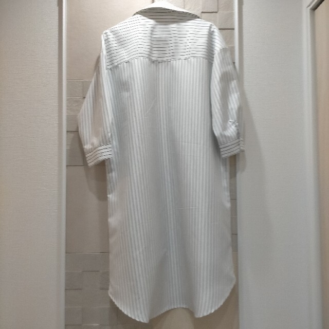 しまむら(シマムラ)の値下げ 新品 ストライプシャツ M レディースのトップス(シャツ/ブラウス(長袖/七分))の商品写真