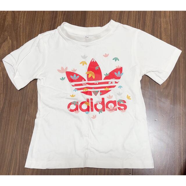 adidas(アディダス)のadidas 子供服 (100cm) キッズ/ベビー/マタニティのキッズ服男の子用(90cm~)(Tシャツ/カットソー)の商品写真