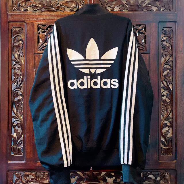 ランニング adidas ジャケット ブルゾン ジャージ パーカーの通販 by