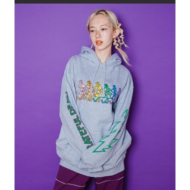 キャンディストリッパー　パーカー　CANDY SWEAT HOODIE