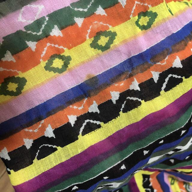 大判ショール  ストール  スカーフ　カラフル　フリンジ  薄手　生地　 レディースのファッション小物(バンダナ/スカーフ)の商品写真