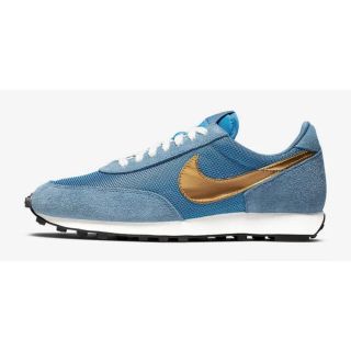 ナイキ(NIKE)の新品 レアサイズ完売品★ DAYBREAK metallic gold🧡✨(スニーカー)