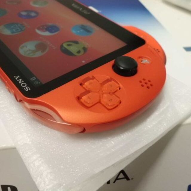 PSVITA PCH-2000 Metallic Red 5