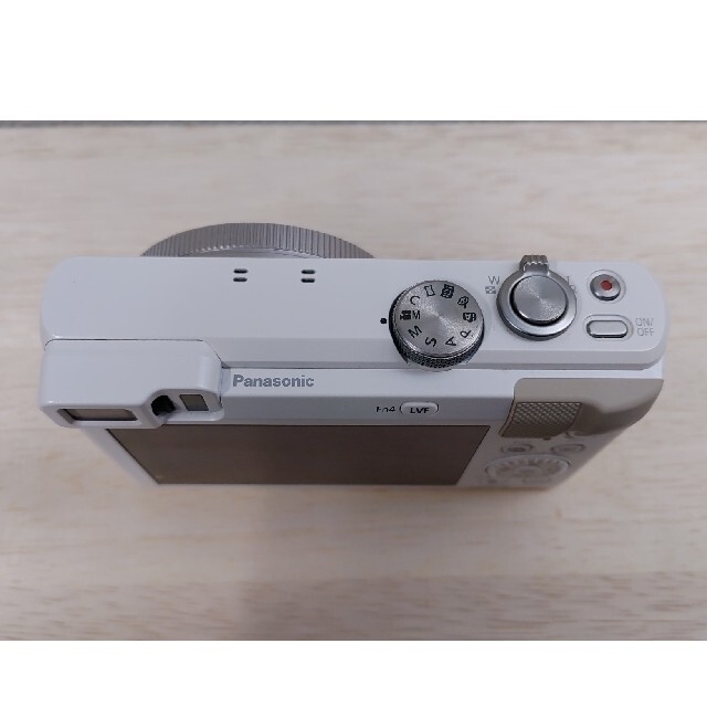 Panasonic(パナソニック)のPanasonic LUMIX DMC-TZ85 ホワイト スマホ/家電/カメラのカメラ(コンパクトデジタルカメラ)の商品写真
