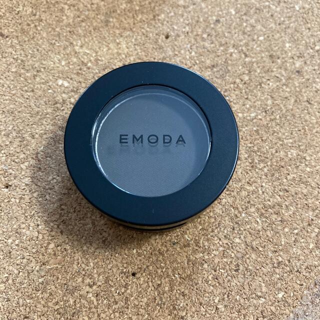 EMODA(エモダ)の【未使用品】EMODA(エモダ)アイシャドウESPRESSO(エスプレッソ) コスメ/美容のベースメイク/化粧品(アイシャドウ)の商品写真