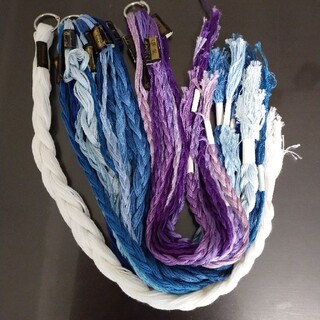 刺繍糸【青・紫・白系】(生地/糸)