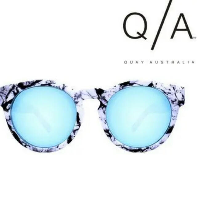 Quay Eyeware Australia(クエイアイウェアオーストラリア)の【新品】QUAY AUSTRALIA SUNGLASSES レディースのファッション小物(サングラス/メガネ)の商品写真