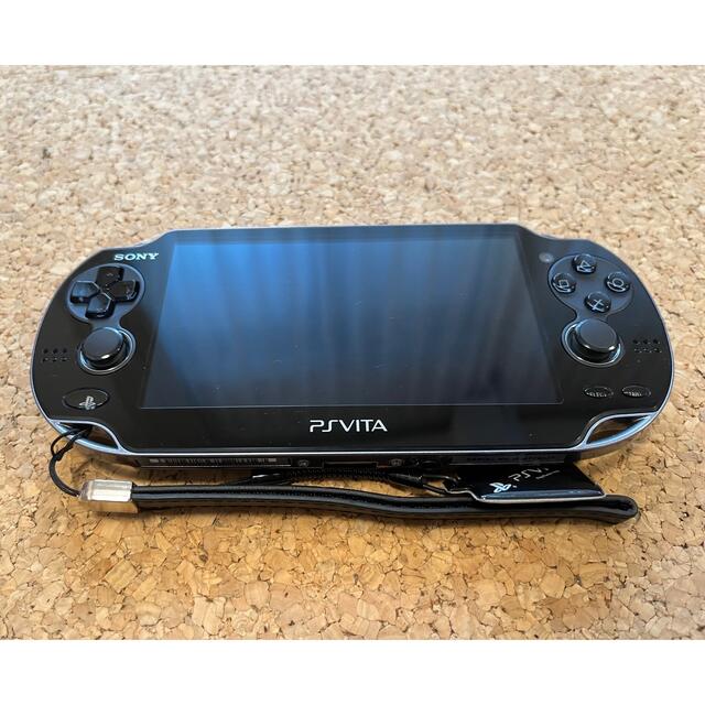 PlayStation Vita(プレイステーションヴィータ)のPlayStationVita PCH-1100【ソフト3本付き】 エンタメ/ホビーのゲームソフト/ゲーム機本体(携帯用ゲーム機本体)の商品写真