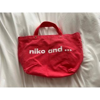 ニコアンド(niko and...)のnico and... バッグ(ハンドバッグ)