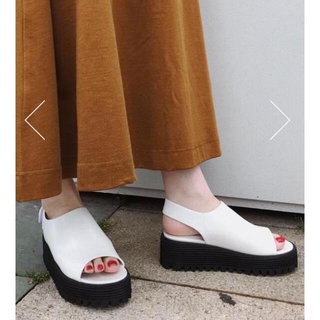 SLY(スライ)のSLY COVERED WEDGE SANDAL 白 ウェッジサンダル スライ レディースの靴/シューズ(サンダル)の商品写真