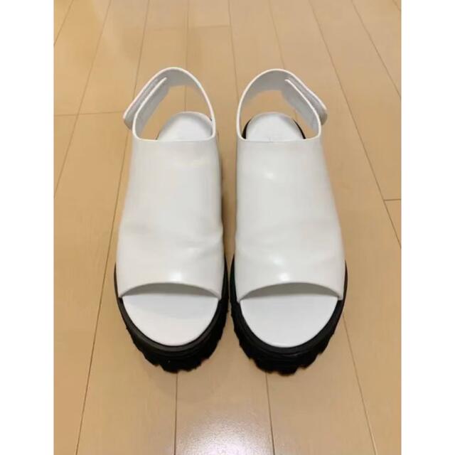 SLY(スライ)のSLY COVERED WEDGE SANDAL 白 ウェッジサンダル スライ レディースの靴/シューズ(サンダル)の商品写真