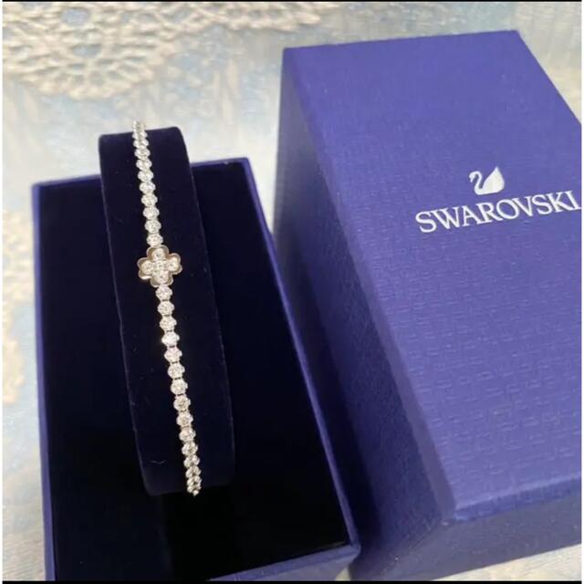 SWAROVSKI(スワロフスキー)のスワロフスキー subtle ブレスレット クローバー シルバー レディースのアクセサリー(ブレスレット/バングル)の商品写真