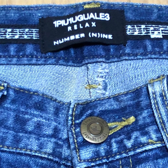 1piu1uguale3(ウノピゥウノウグァーレトレ)のIPIU1UGUALE3 RELAX×NUMBER(N)INE リペアデニム メンズのパンツ(デニム/ジーンズ)の商品写真
