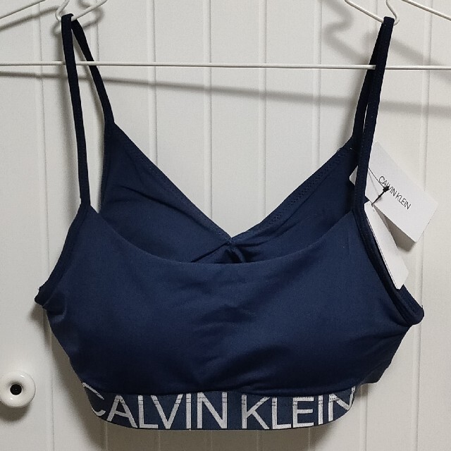 Calvin Klein(カルバンクライン)のCalvin Klein ブラレット Sサイズ レディースの下着/アンダーウェア(ブラ)の商品写真