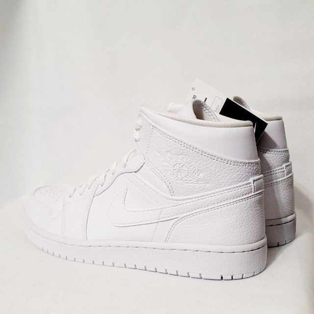 NIKE(ナイキ)の新品 27.5cmナイキエアジョーダン1 mid メンズの靴/シューズ(スニーカー)の商品写真