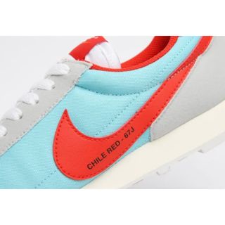 ナイキ(NIKE)の激美品★水色と赤のコントラストに惹かれてしまうDAYBREAK🧡✨(スニーカー)