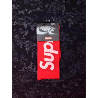 シュプリーム(Supreme)のSupreme Nike 靴下　ソックス　メンズ　赤　ナイキ　シュプリーム(ソックス)