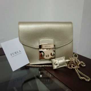 フルラ(Furla)の☆まあち様専用☆【未使用】【正規品】FURLA　メトロポリス　ゴールド(ショルダーバッグ)