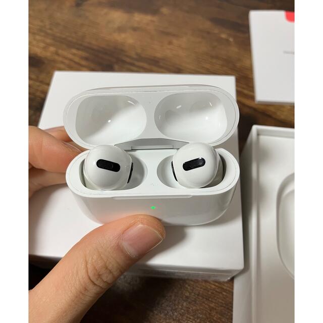 Apple(アップル)のApple AirPods pro スマホ/家電/カメラのオーディオ機器(ヘッドフォン/イヤフォン)の商品写真