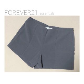 フォーエバートゥエンティーワン(FOREVER 21)のForever21 ショートパンツ(ショートパンツ)