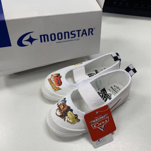 MOONSTAR (ムーンスター)の新品 カーズ 上履き 16.0cm 幼稚園 保育園 キッズ/ベビー/マタニティのキッズ靴/シューズ(15cm~)(スクールシューズ/上履き)の商品写真