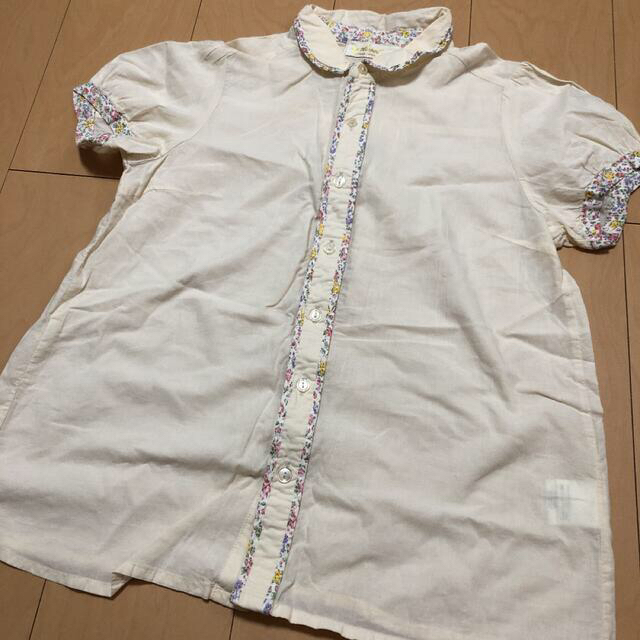 w closet(ダブルクローゼット)のw closet 花柄ブラウス レディースのトップス(シャツ/ブラウス(半袖/袖なし))の商品写真