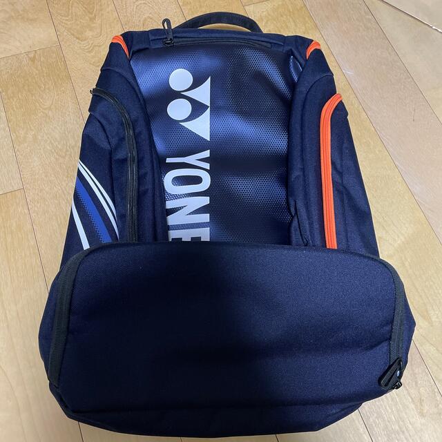 【YONEX】バッグパック　ラケット入れ