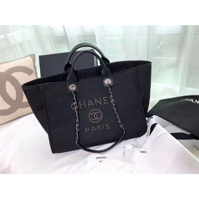 CHANEL - Chanel今年最も美しい超仙のパール刺繍のビーチバッグ