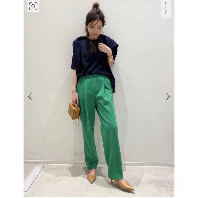 DEUXIEME CLASSE(ドゥーズィエムクラス)の【L'Appartement/アパルトモン】Lisiere Tuck Pants レディースのパンツ(カジュアルパンツ)の商品写真