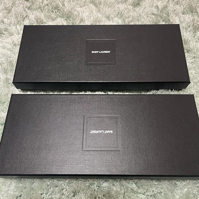 Saint Laurent(サンローラン)のサンローラン　箱　２個セット レディースのバッグ(ショップ袋)の商品写真