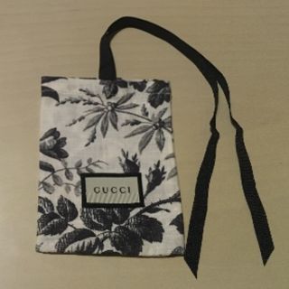 グッチ(Gucci)のGUCCI ミニ袋　保存袋　ノベルティ　A柄(その他)