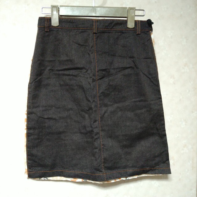 迷彩柄パッチワークスカート 個性的 レディースのスカート(ひざ丈スカート)の商品写真