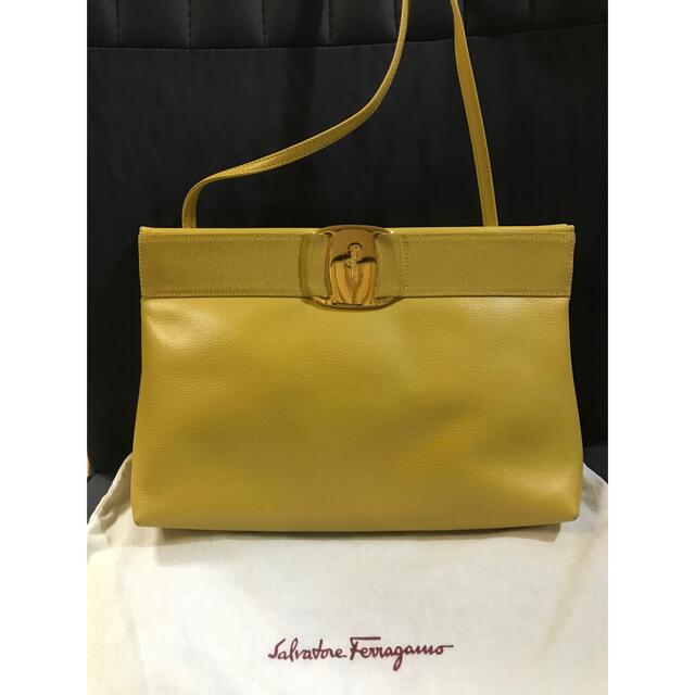 Salvatore Ferragamo(サルヴァトーレフェラガモ)のフェラガモ　ショルダーバッグ レディースのバッグ(ショルダーバッグ)の商品写真