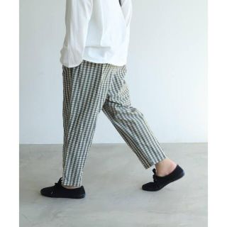 ビュルデサボン(bulle de savon)の★タグ付き新品　yuni キュプラ/コットン平織check easyパンツ(カジュアルパンツ)